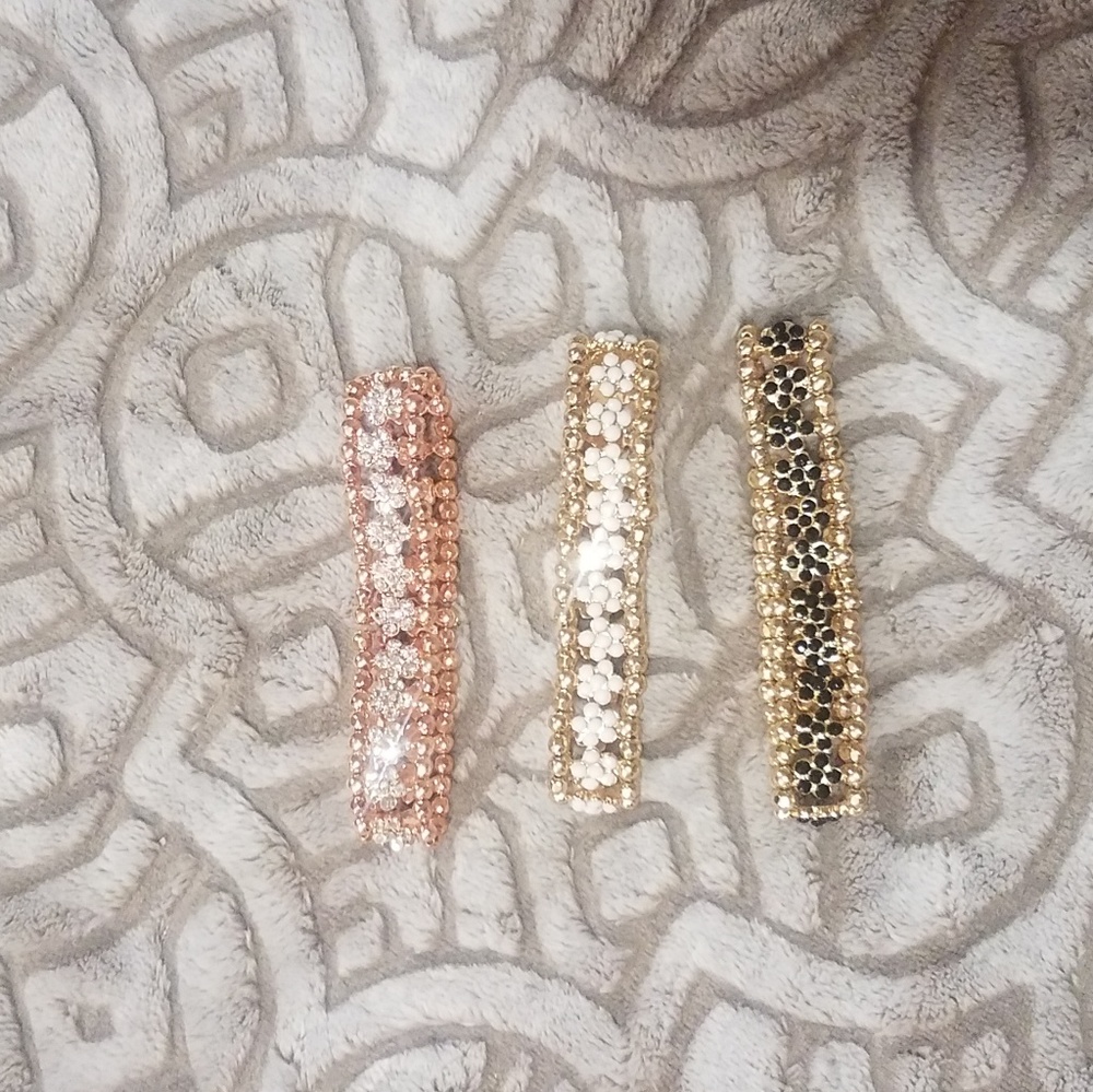 Floral bracelet